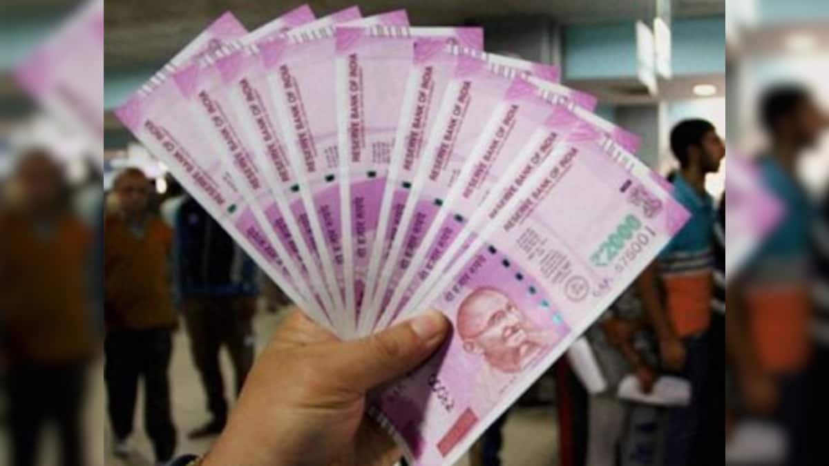India Slashes Interest Rates to 5.25% Amid Low Inflation